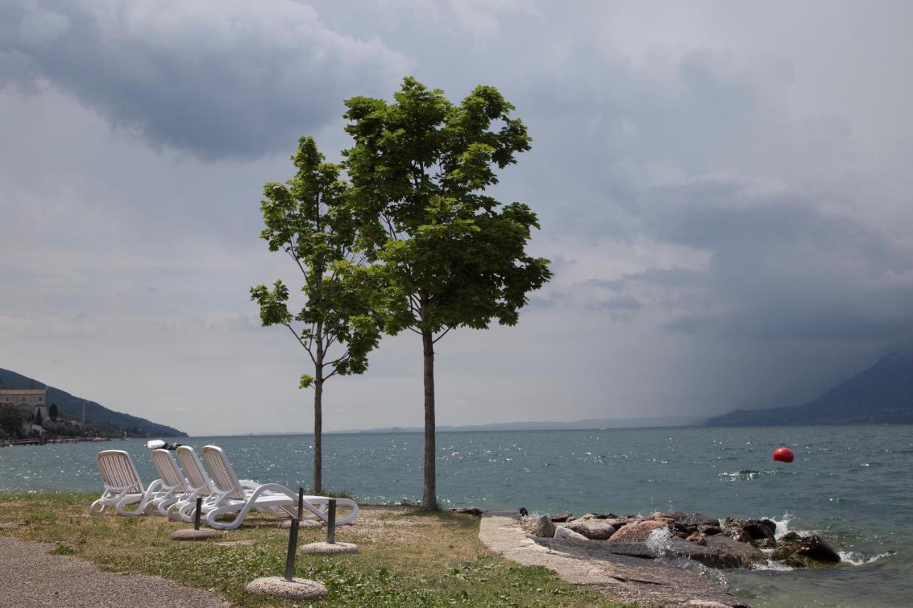 Piccolo Hotel Direkt Am See Brenzone sul Garda Eksteriør billede